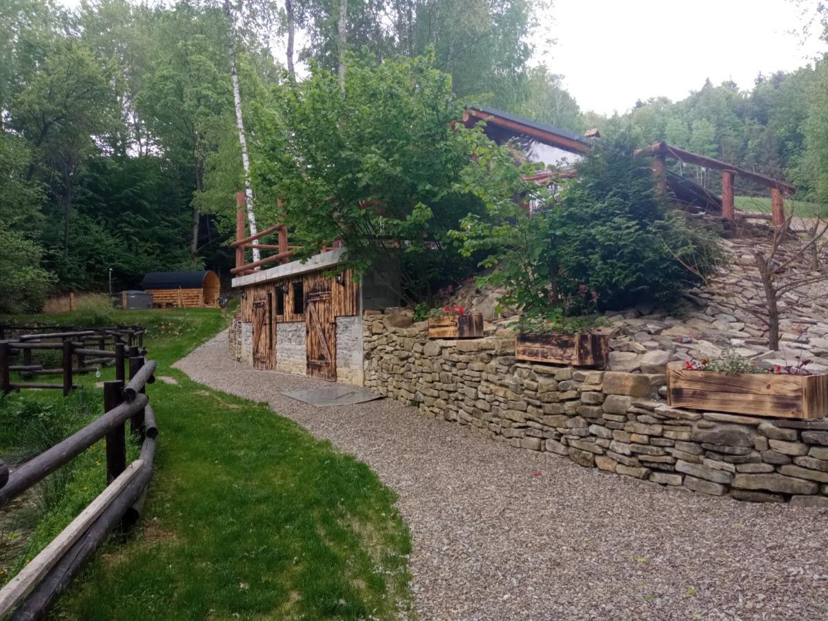 Osada Sroczy Jar Villa Rozpucie Exteriör bild
