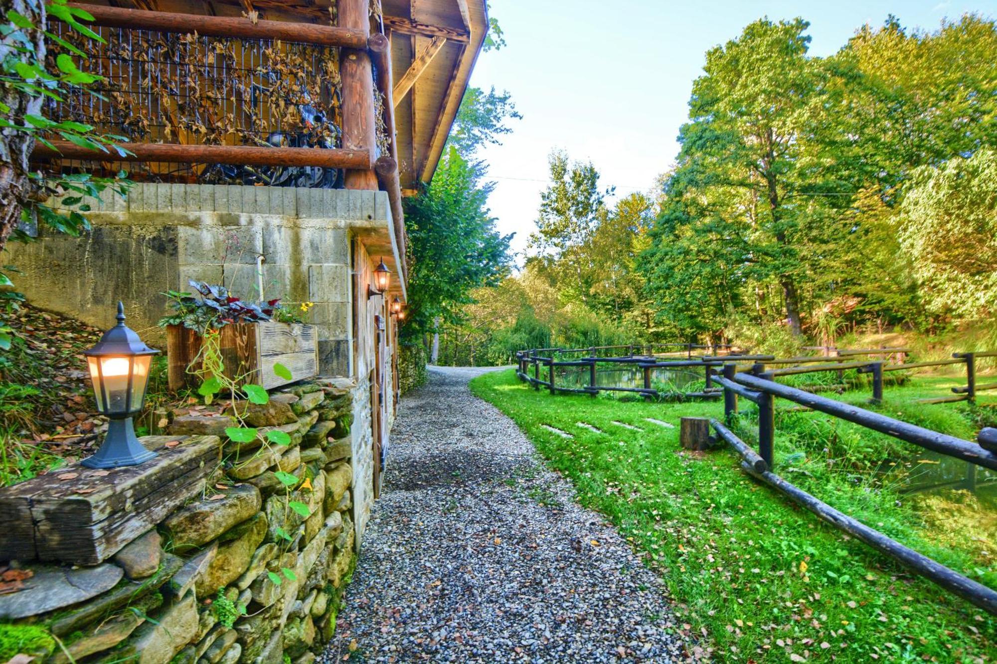 Osada Sroczy Jar Villa Rozpucie Exteriör bild