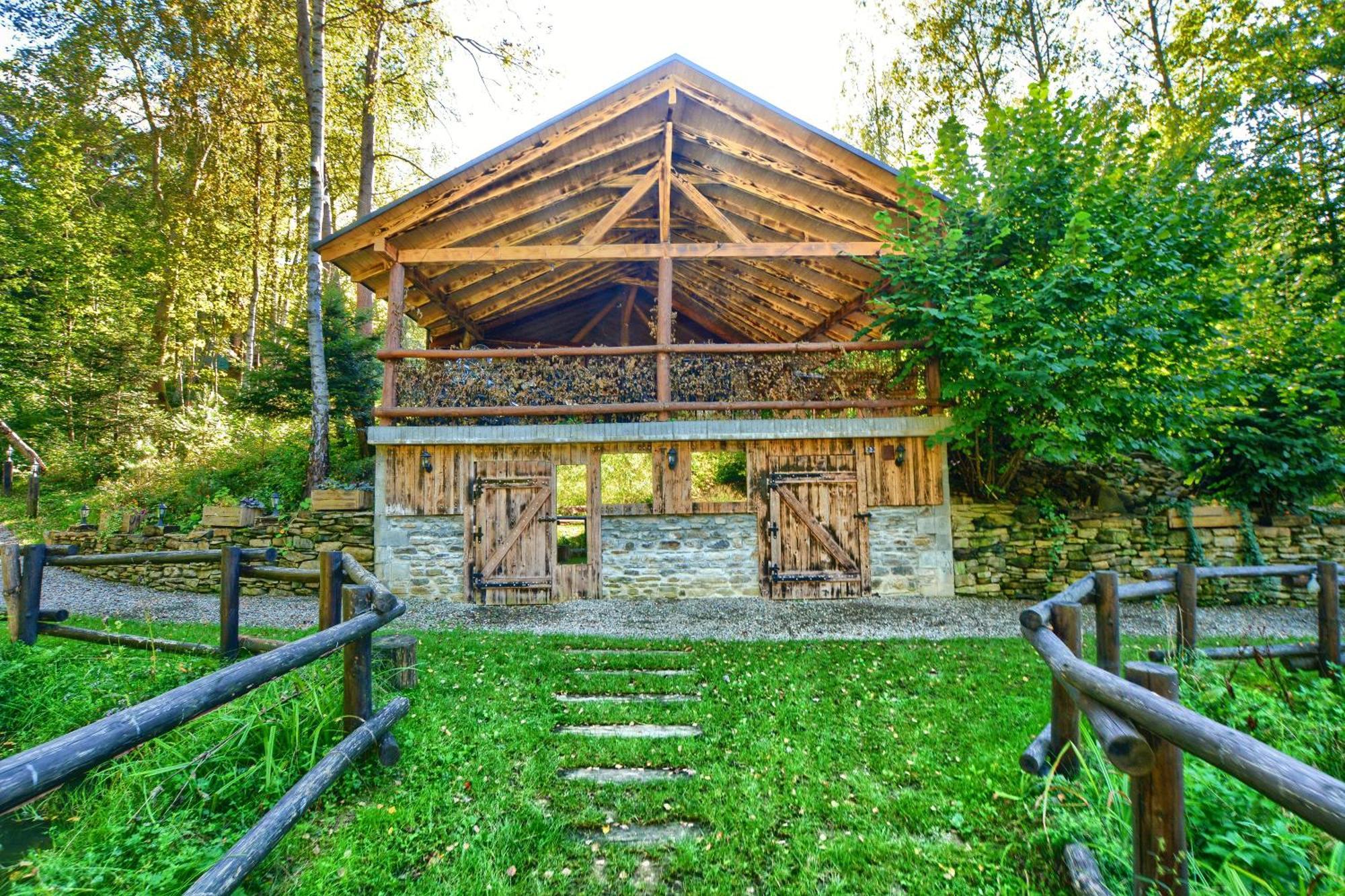 Osada Sroczy Jar Villa Rozpucie Exteriör bild